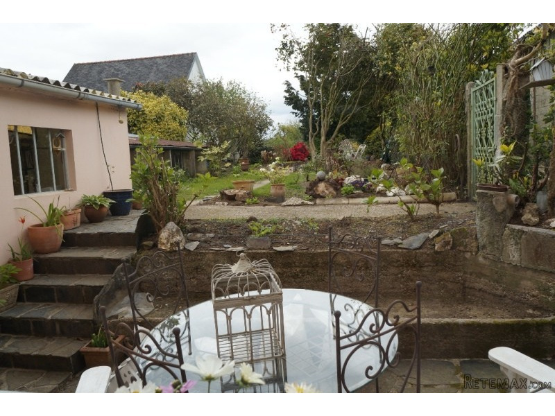 5 Bedroom Detached House - 2