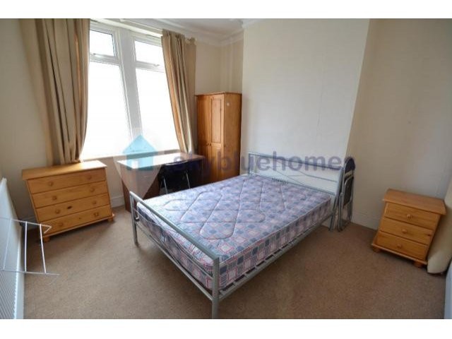 House - Do you go to DMU? This is a..
