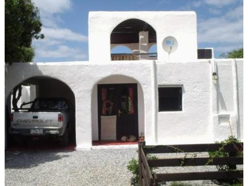 3 Bedroom House - For Rent - San Vicente - 2