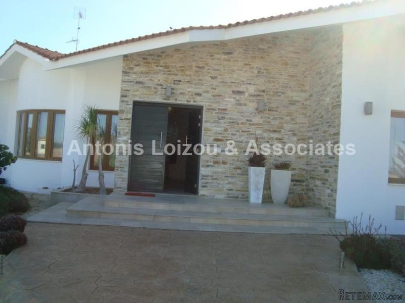 4 Bed Detached House in Deftera - 2