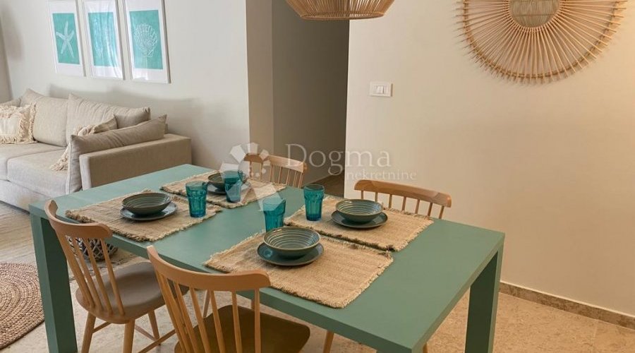 DALMACIJA, 48.90 M2, 2S+DB