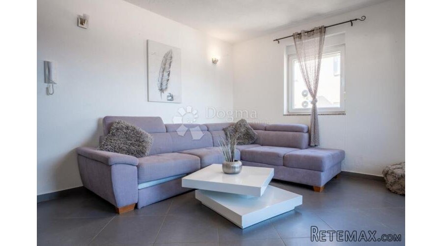 KLIMNO, apartman na samo 250m od mora