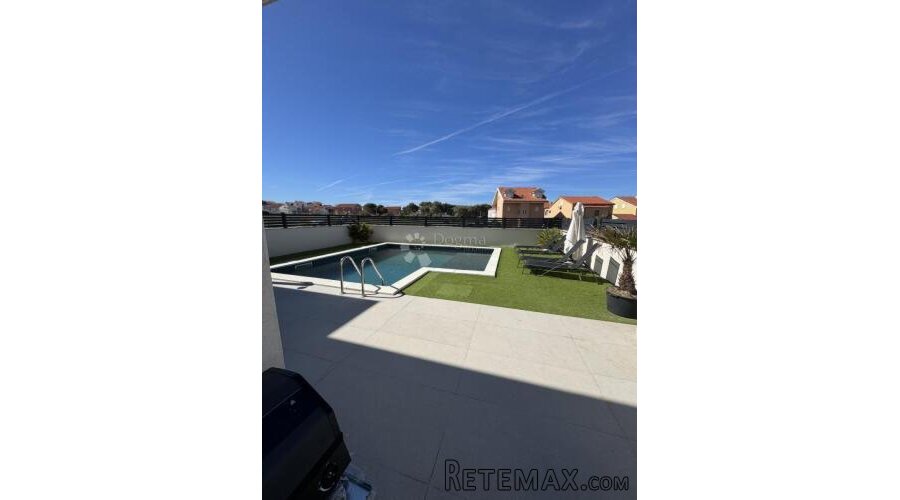 Povljana – Dvije luksuzne duplex kuće s bazenom, svaka zaseb - 2