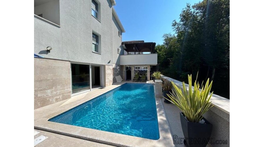Otok Krk Dobrinj villa s bazenom