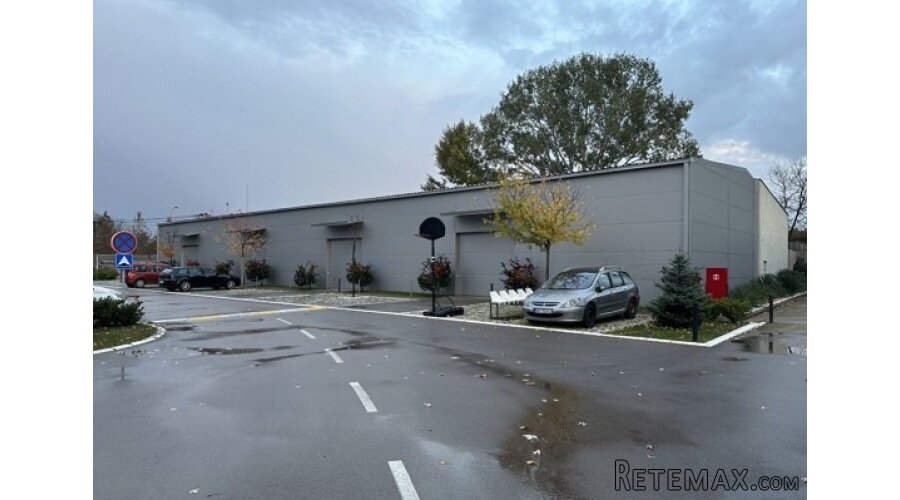 Izdajem halu u Rakovici od 180 i 210m2