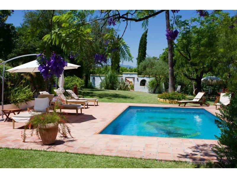 6 Bedroom Finca Villa - 2