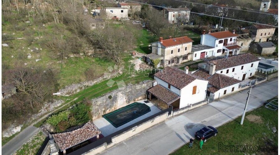 Građevinsko zemljište Šušnjevica sa građevinskom dozvolom i - 2