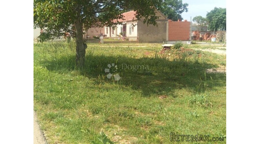 440m2 - PRILIKA ZA GRADNJU