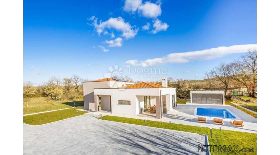 Moderna kuća sa bazenom, okružena zelenilom! - 2