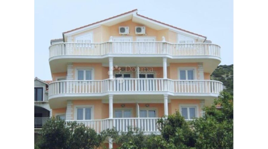 ZATOGLAV - kuća nadomak mora sa 7 apartmana i poslovnim pros - 3