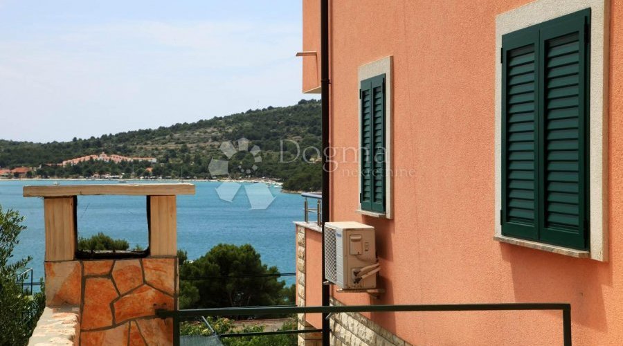 TISNO STAN OD 175 m2 U PREKRASNOJ APARTMANSKOJ KUĆI NADOMAK - 7