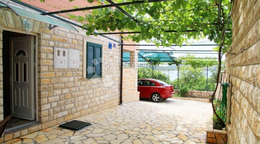 TISNO STAN OD 175 m2 U PREKRASNOJ APARTMANSKOJ KUĆI NADOMAK - 10