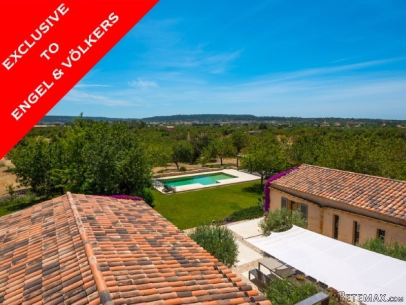 Mediterranean Residence In Top Location..
