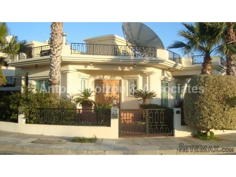 Luxury Three Bedroom house