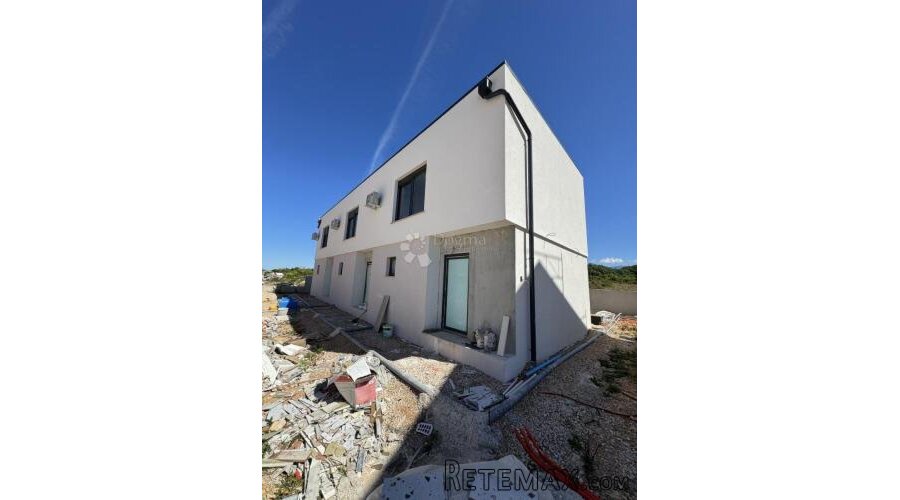 POVLJANA – ZGRADA S TRI APARTMANA U NIZU, ODLIČNA PRILIKA ZA - 2