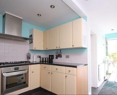 2 bedroom Property For Rent: North.. - 2