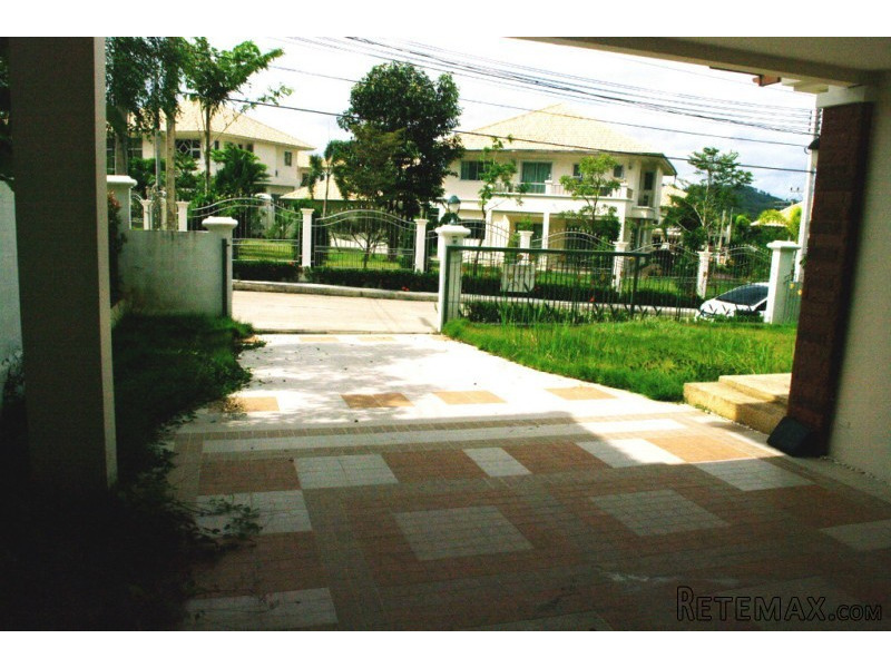 Brand New Double-Storey House near.. - 2