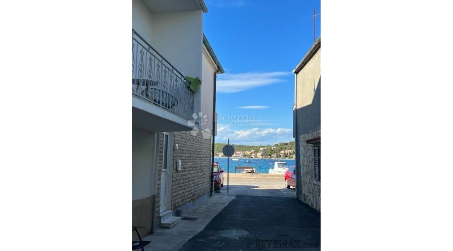 TISNO KUĆA U PRVOM REDU DO MORA ODLIČNA PRILIKA - 5