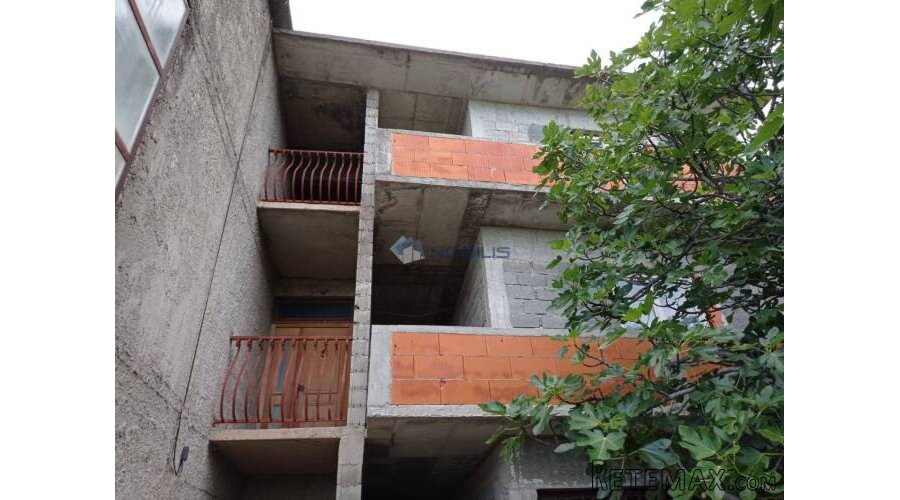 Split, Podstrana, rohbau kuća 265 m2, 10 jedinica! - 4