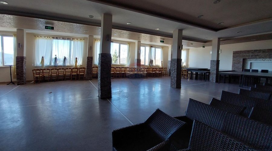 Poslovni prostor 600m2 - 4