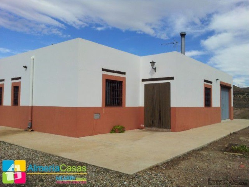Finca, Farmhouses For Sale In Lucainena.. - 2