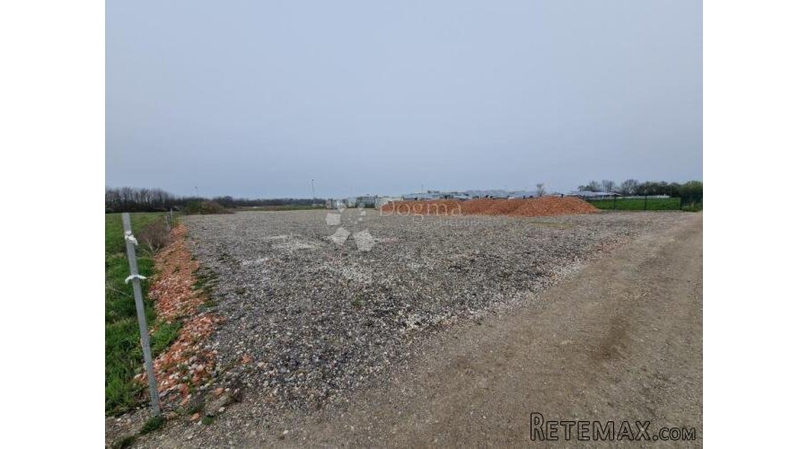 Građevinsko zemljište gospodarske namjene 2.984 m² - 2