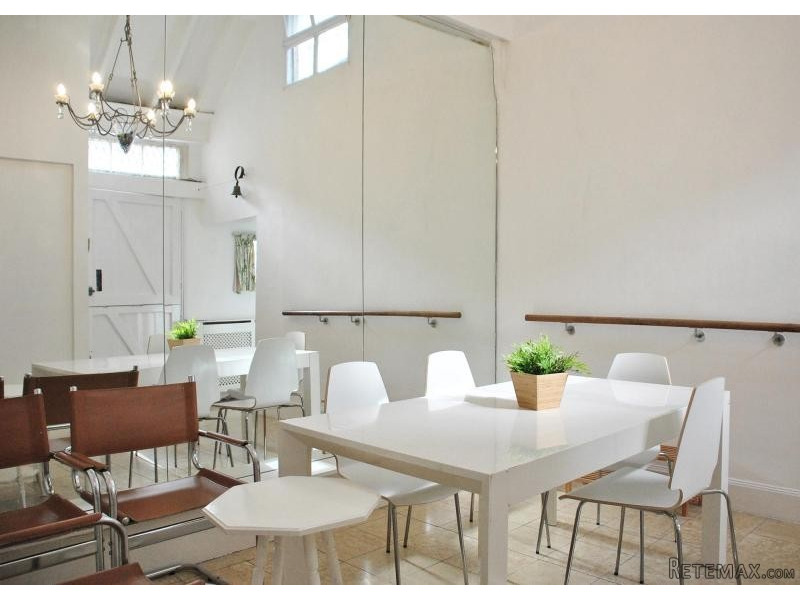 Twin for couple near Ravenscourt Park.. - 2