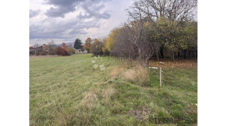 ZEMLJIŠTE U BLIOZINI RIJEKE GACKE I POTOKA 10000M2 - 2