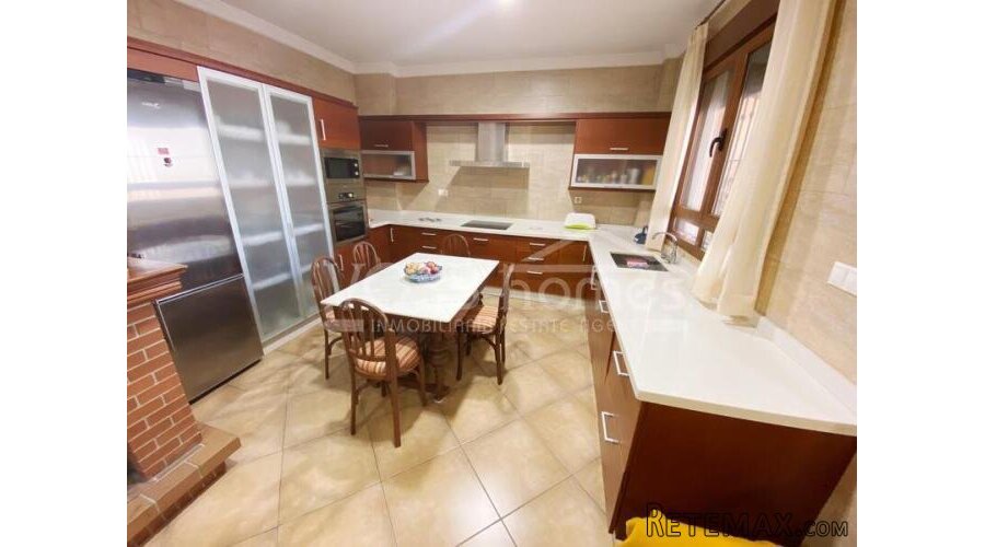 AMAZING NEW LISTING TO VOSS HOMES - Quality built large 4.. - 11