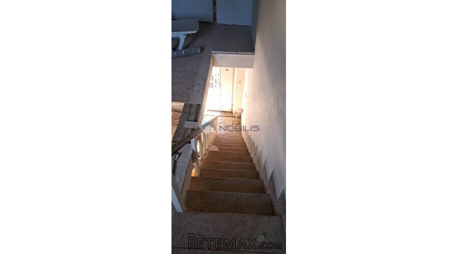 Vis - Centar, kamena kuća 228 m2 s okućnicom 200 m2 - 5