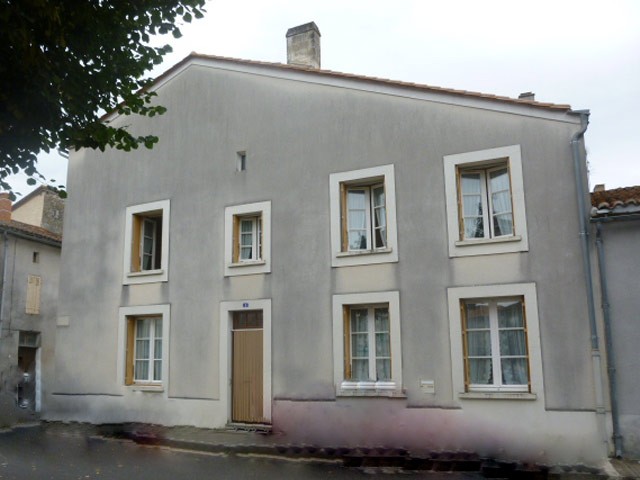 Grand Town House In The Charente