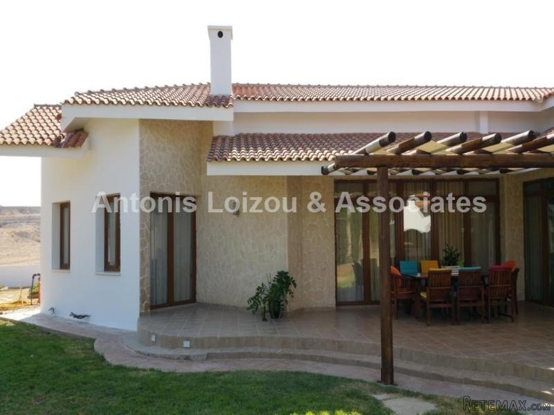 4 Bed Detached House in Deftera