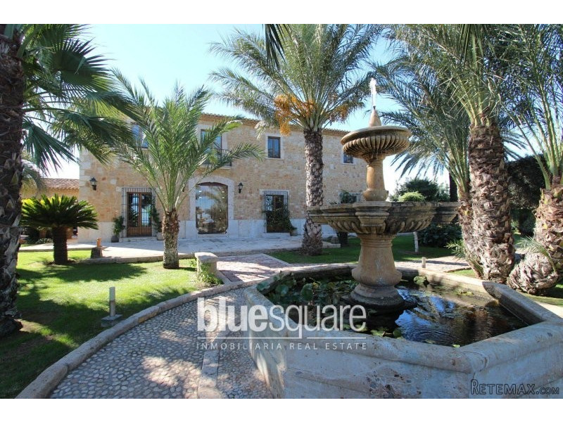 Exceptional "castle" with sea view - 2