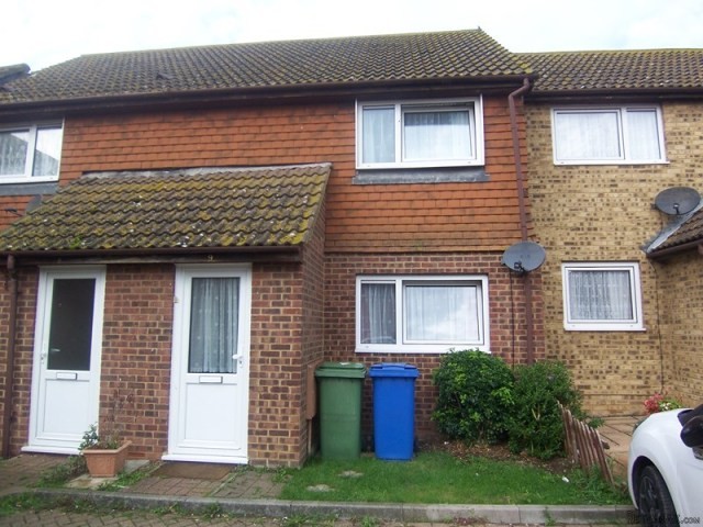 2 bedroom house in Minster On Sea.. - 2