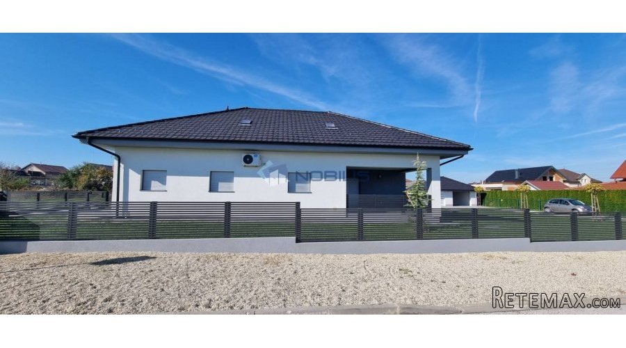 Varaždin, Hrašćica, 280 m2 , 2120 m2 okućnice, 2 garaže - 3