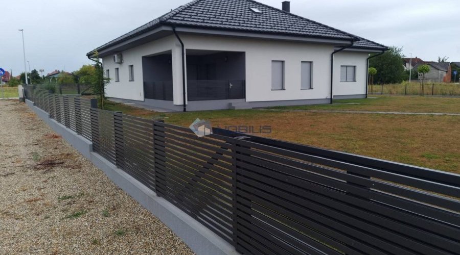 Varaždin, Hrašćica, 280 m2 , 2120 m2 okućnice, 2 garaže - 6