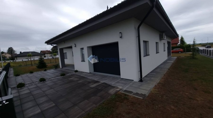 Varaždin, Hrašćica, 280 m2 , 2120 m2 okućnice, 2 garaže - 8