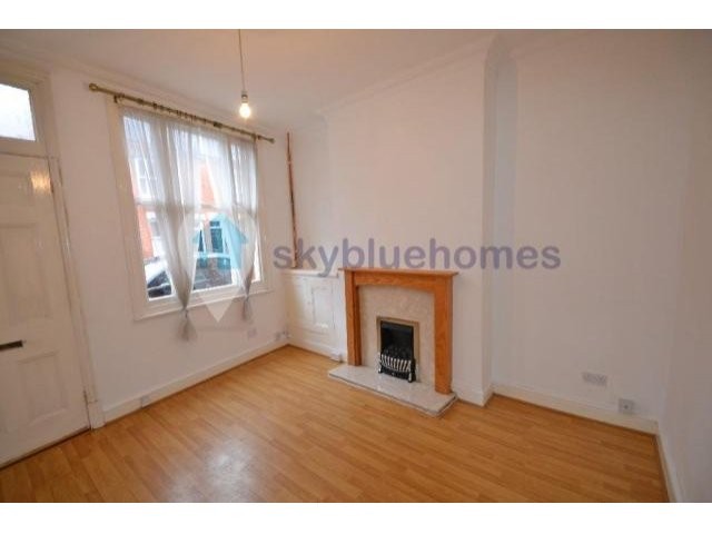 House - Well kept 2 bedroom house in..