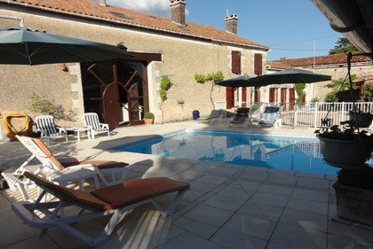 Impressive, well renovated Charentaise..