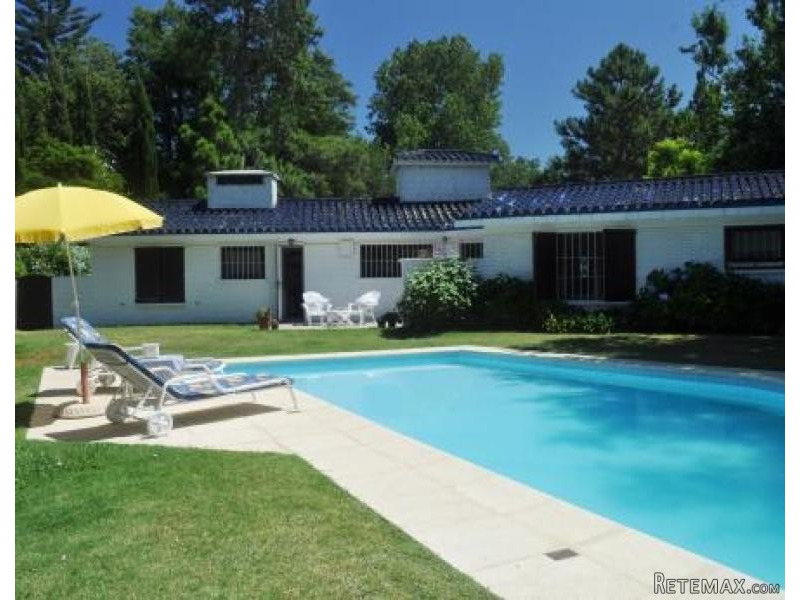 3 Bedroom House - For Rent - Golf