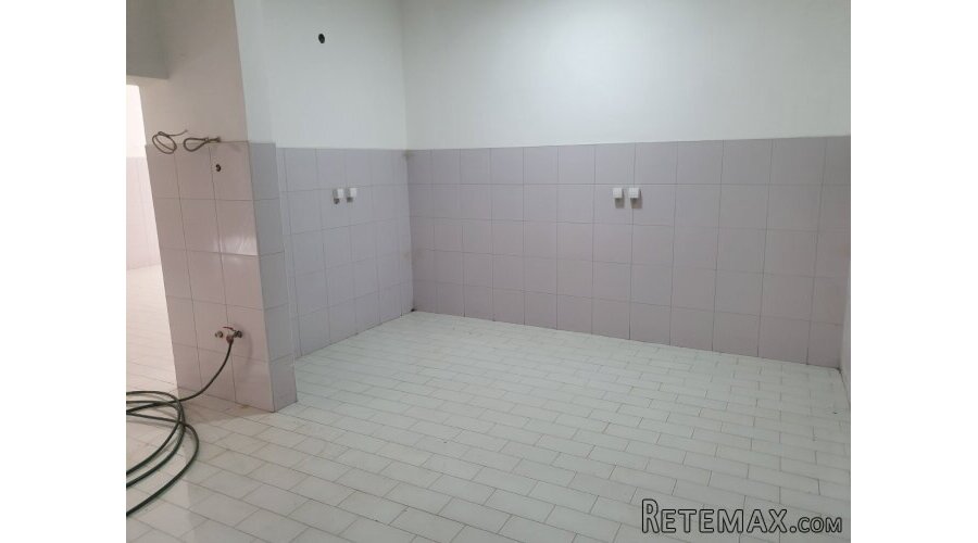 Prodajem ili izdajem poslovni prostor Smederevo-Vodanj - 12