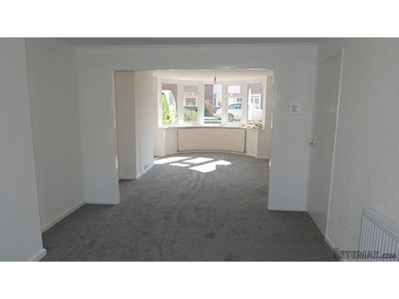 3 Bedrooms - Semi Detached - Water.. - 2