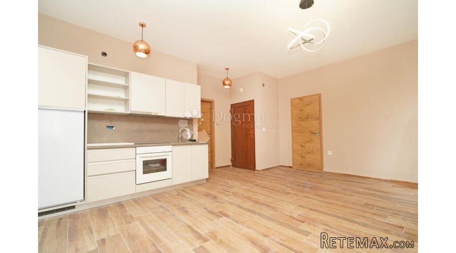 Poreč centar-renovirani stan 50 m²