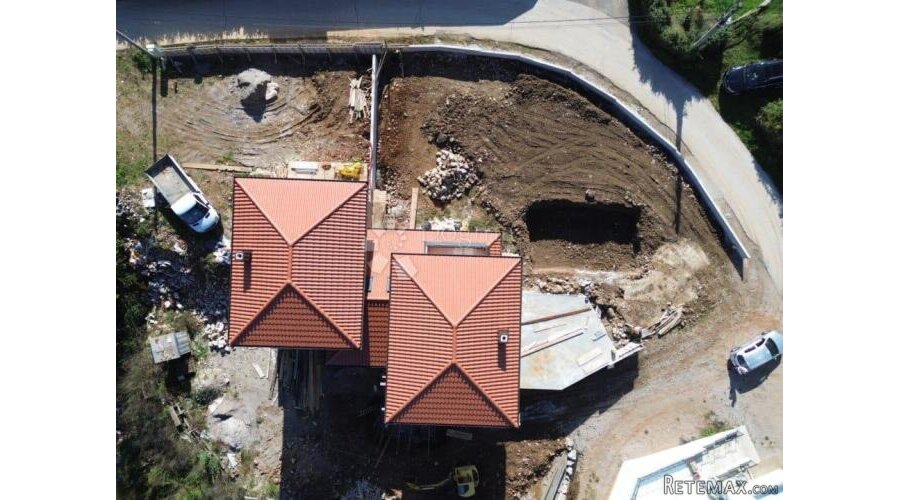 3-etažni stan u dvojnoj kući - 3
