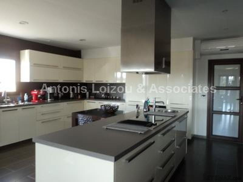 Four Bedroom House + Maids Studio in.. - 2