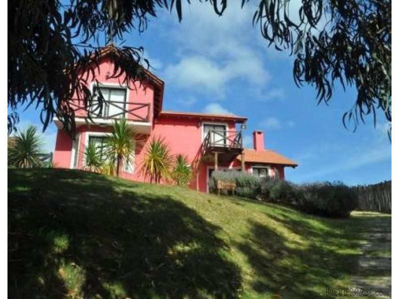 4 Bedroom House - For Rent -.. - 2