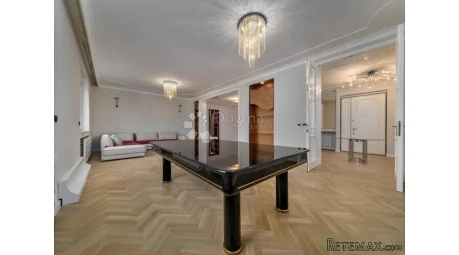 Zagreb centar – trosoban stan 160 m² s parkingom
