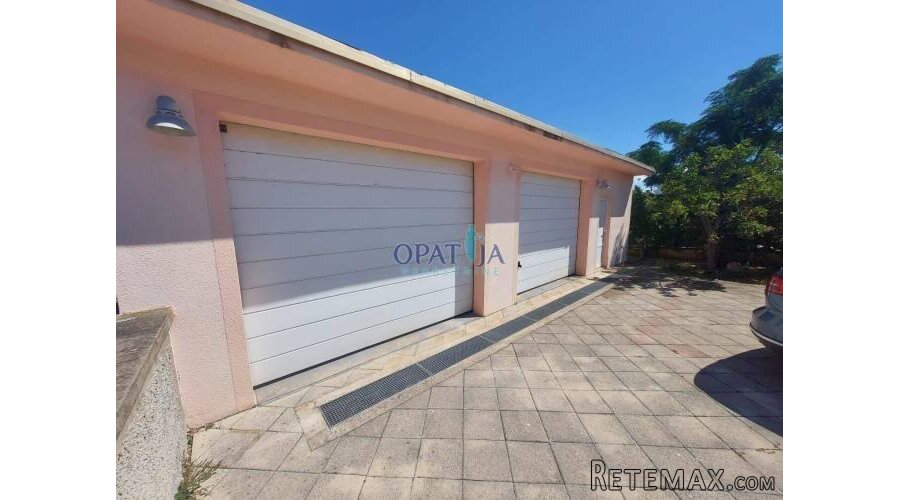 Vir, kuća 2 apartmana, 2 garaže i velika okućnica - 7