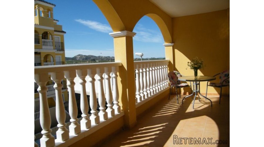 This is an immaculate, south facing, second floor apartment.. - 2