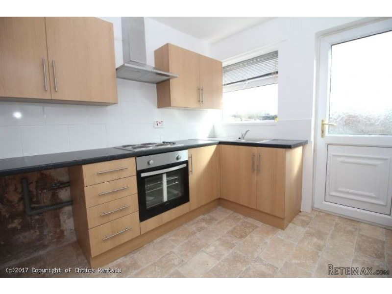 2 Crofton Ave, Blackpool - 2